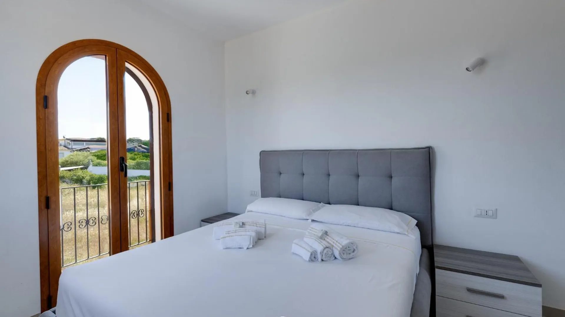 Orange Apartment 3 Arbatax